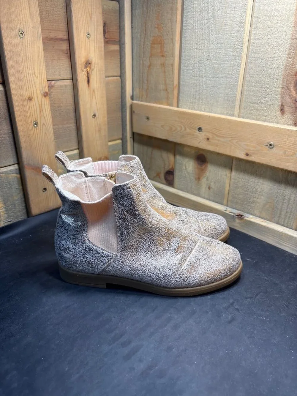 TOMS Youth Girls 10020134 Metallic Chelsea Boots Size US 4 UK 3 EU 36 Booties